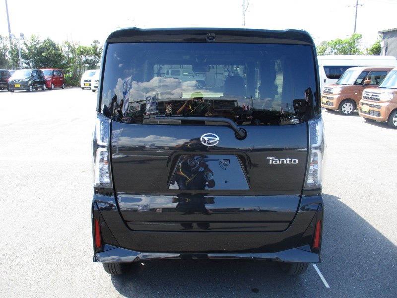 ダイハツ タント 3枚目