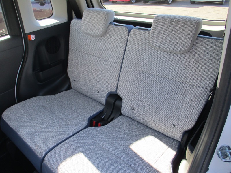 ダイハツ ムーヴキャンバス 9枚目