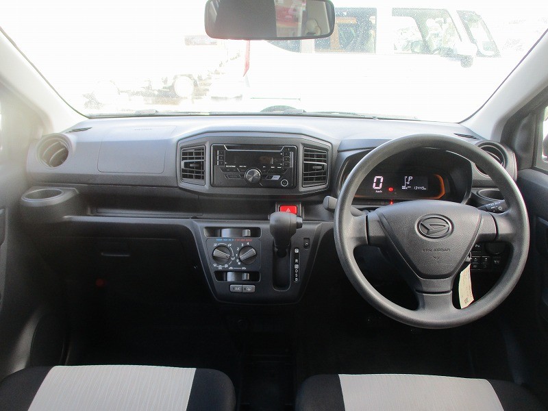 ダイハツ ミライース 13枚目