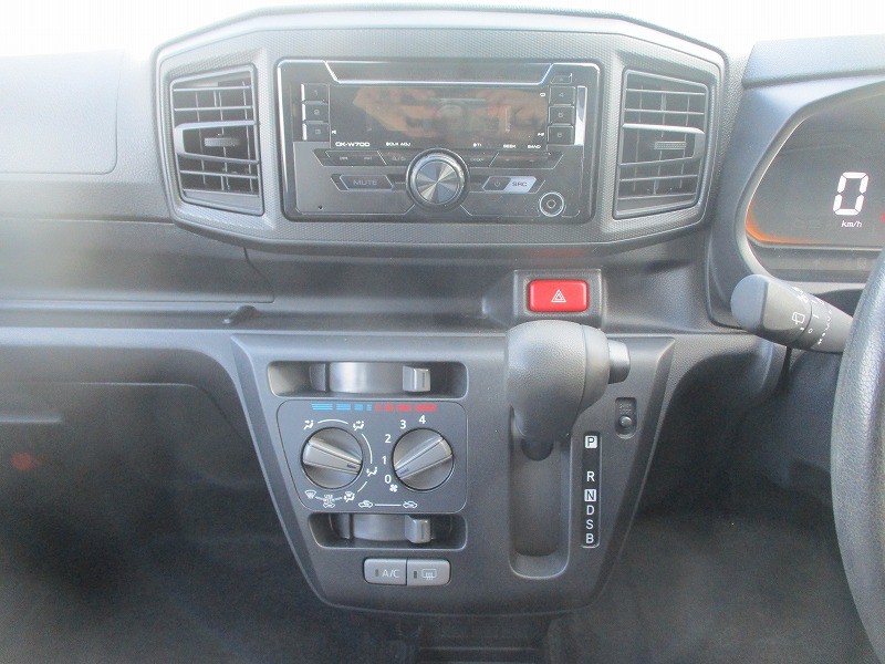 ダイハツ ミライース 15枚目