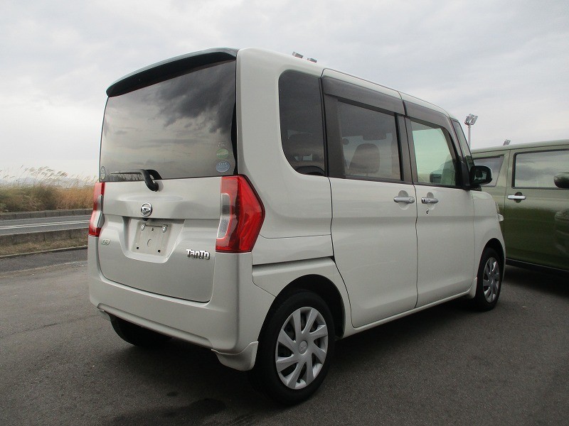 ダイハツ タント 5枚目