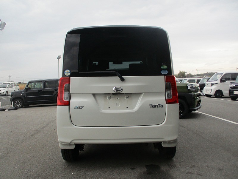 ダイハツ タント 6枚目