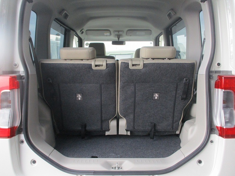 ダイハツ タント 8枚目