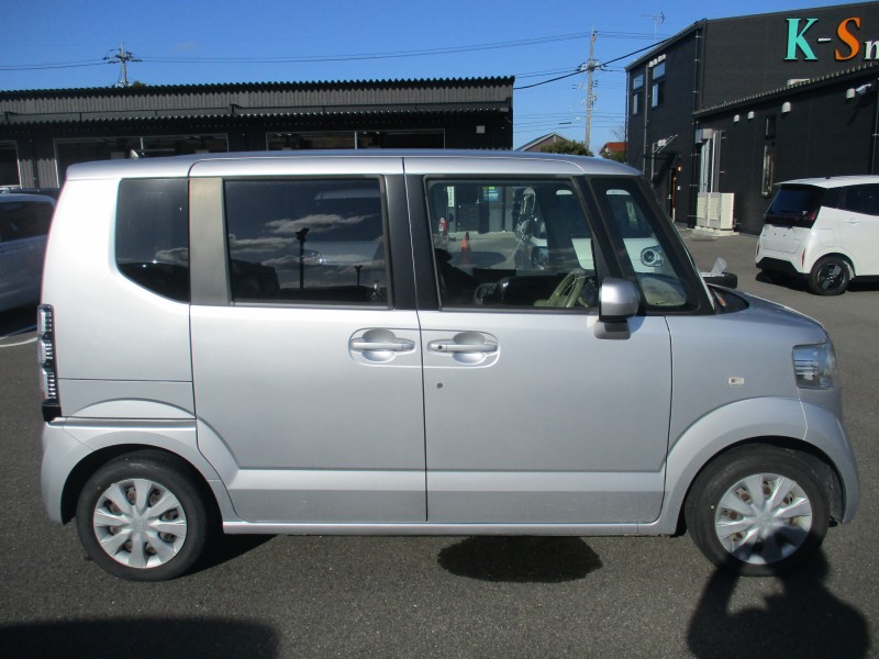 ホンダ N BOX 3枚目