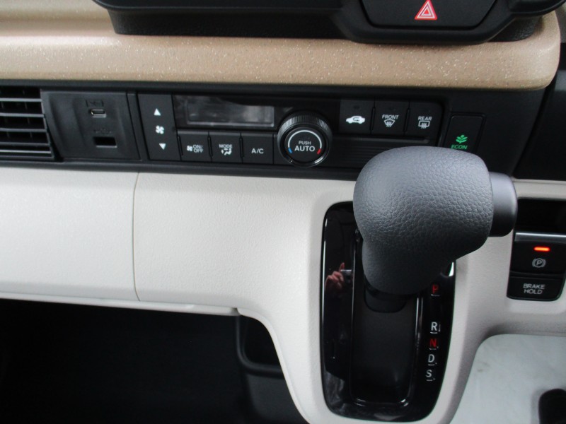 ホンダ N BOX 13枚目