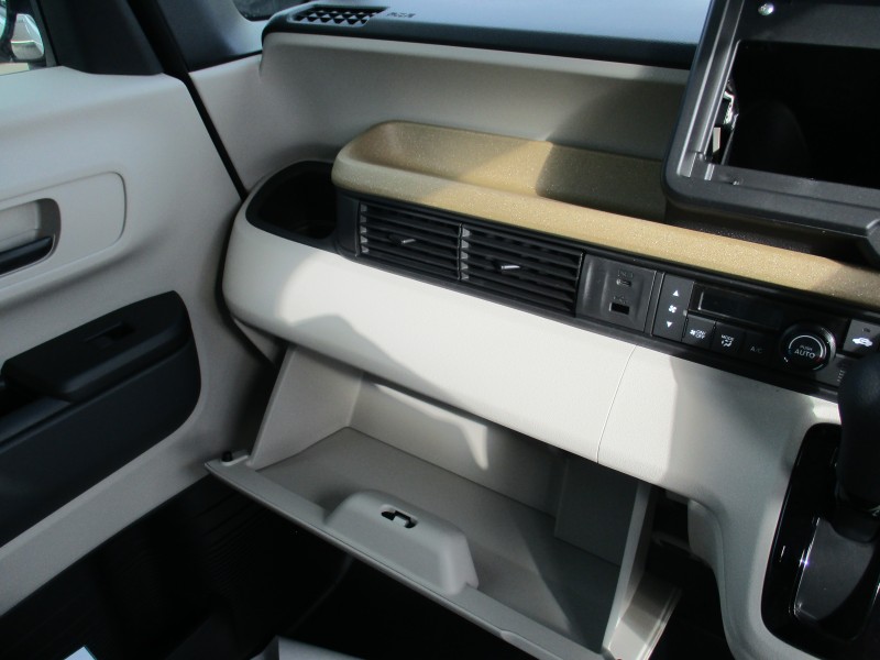 ホンダ N BOX 17枚目