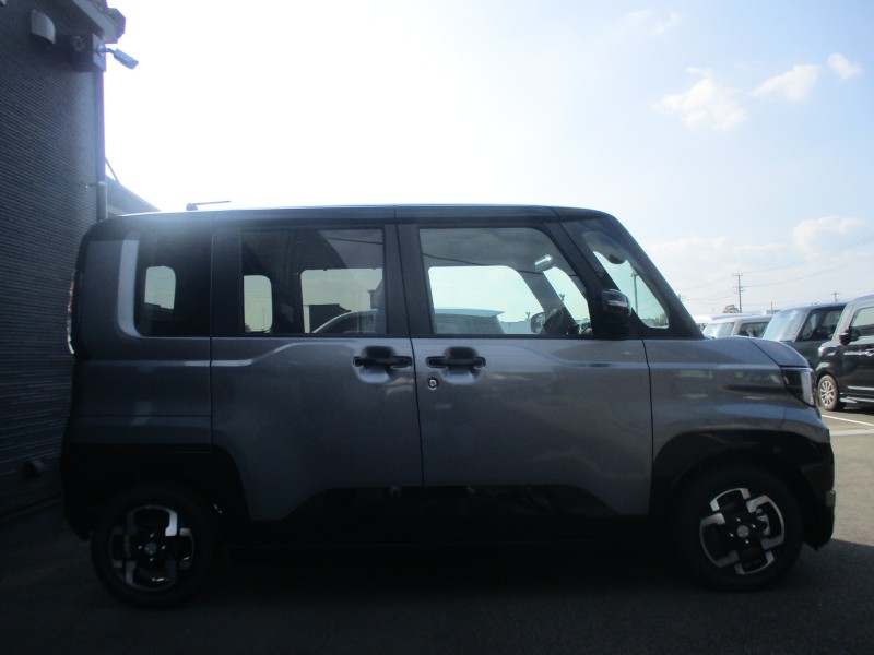 三菱 デリカミニ 3枚目