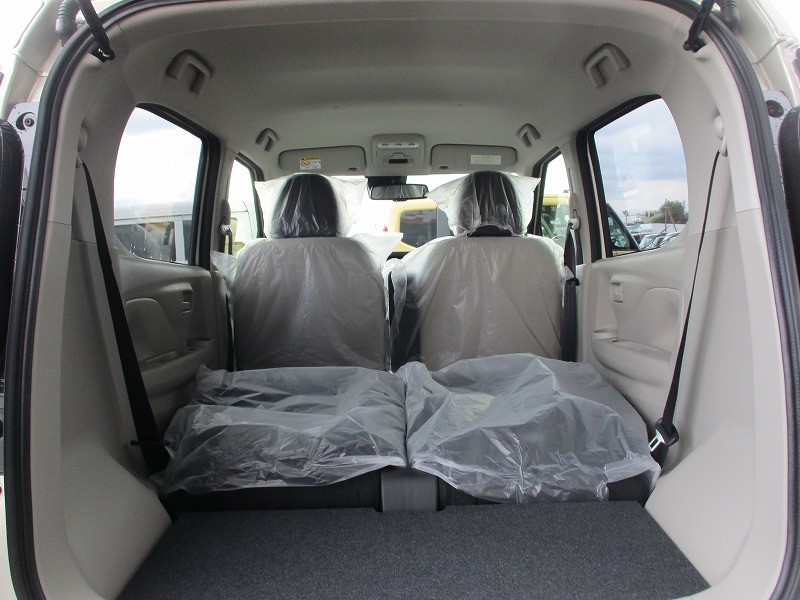 三菱 eKワゴン 9枚目