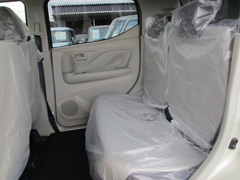 三菱 eKワゴン 13枚目