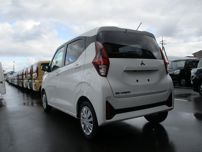 三菱 eKワゴン 10枚目