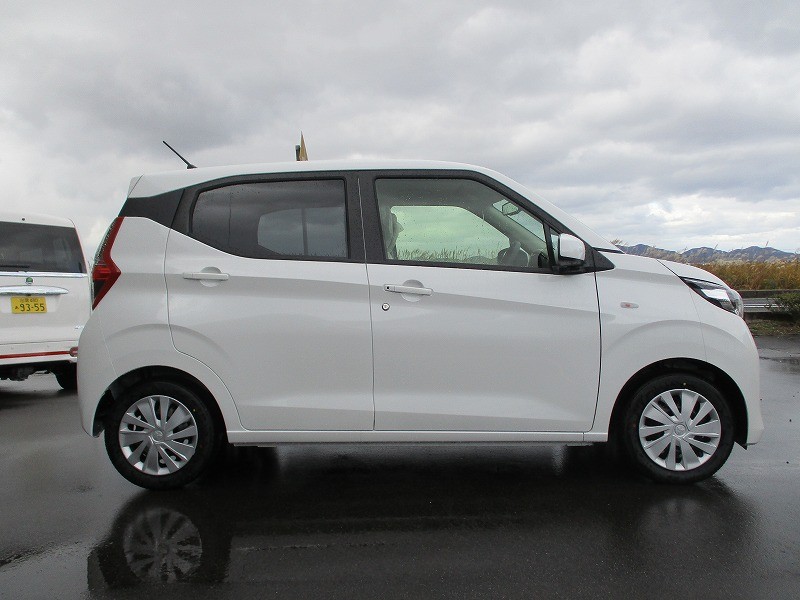 三菱 eKワゴン 4枚目