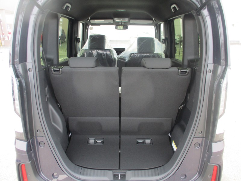 ホンダ N BOX 9枚目