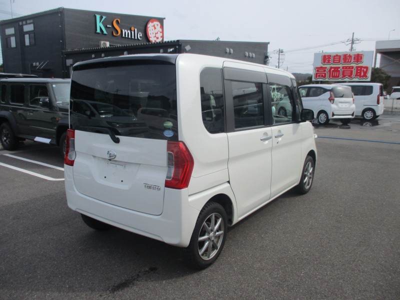 ダイハツ タント 4枚目