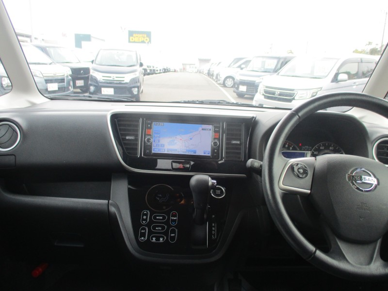 ニッサン デイズルークス 12枚目