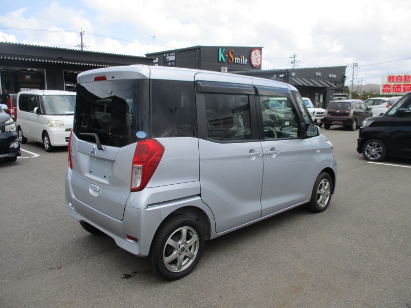 三菱 eKスペース 4枚目