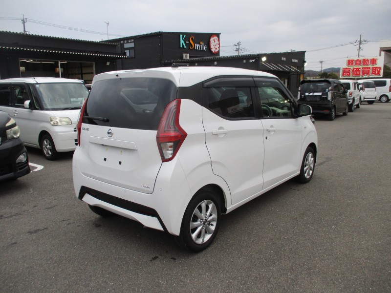 ニッサン デイズ 4枚目