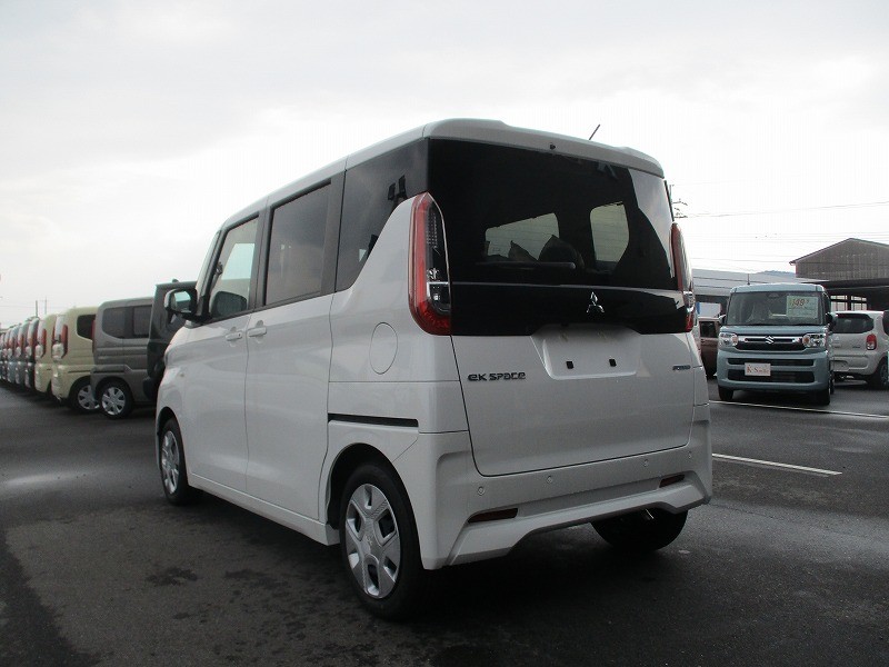 三菱 eKスペース 10枚目
