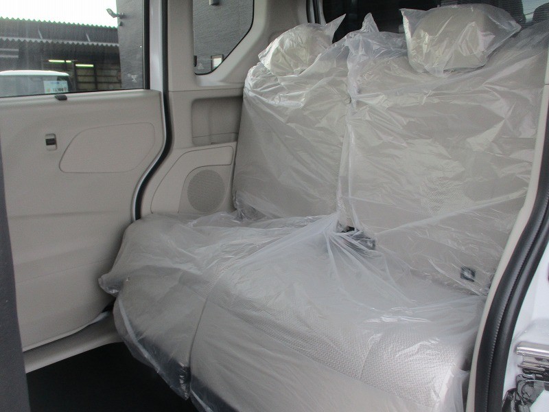 三菱 eKスペース 13枚目