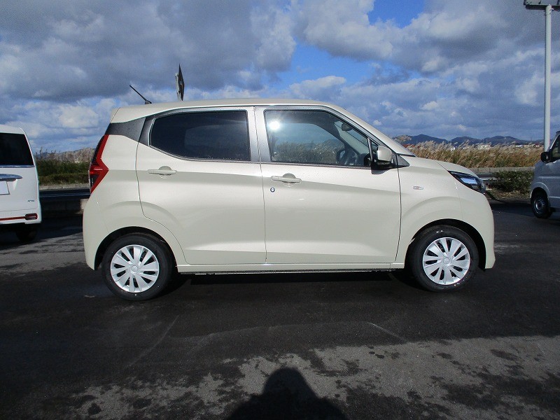 三菱 eKワゴン 4枚目