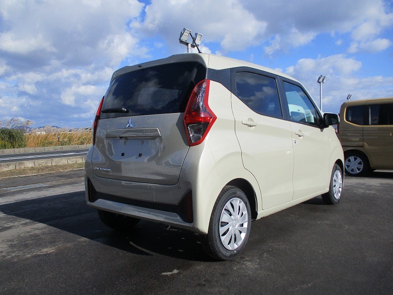 三菱 eKワゴン 5枚目