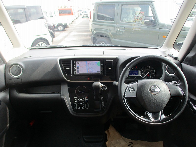 ニッサン デイズルークス 14枚目