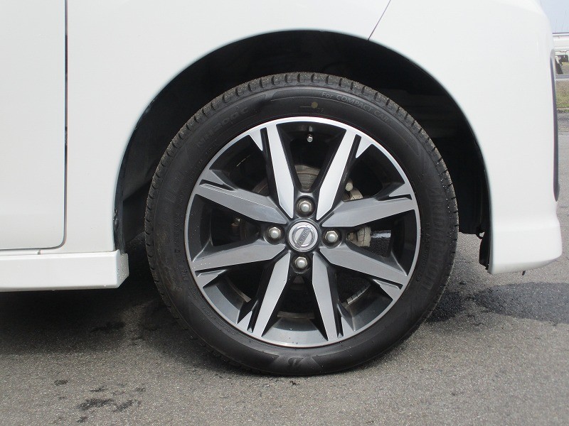 ニッサン デイズルークス 1枚目