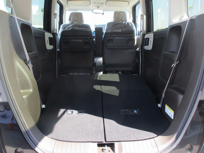 ホンダ N BOX 9枚目