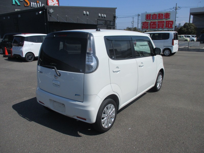 ニッサン モコ 4枚目