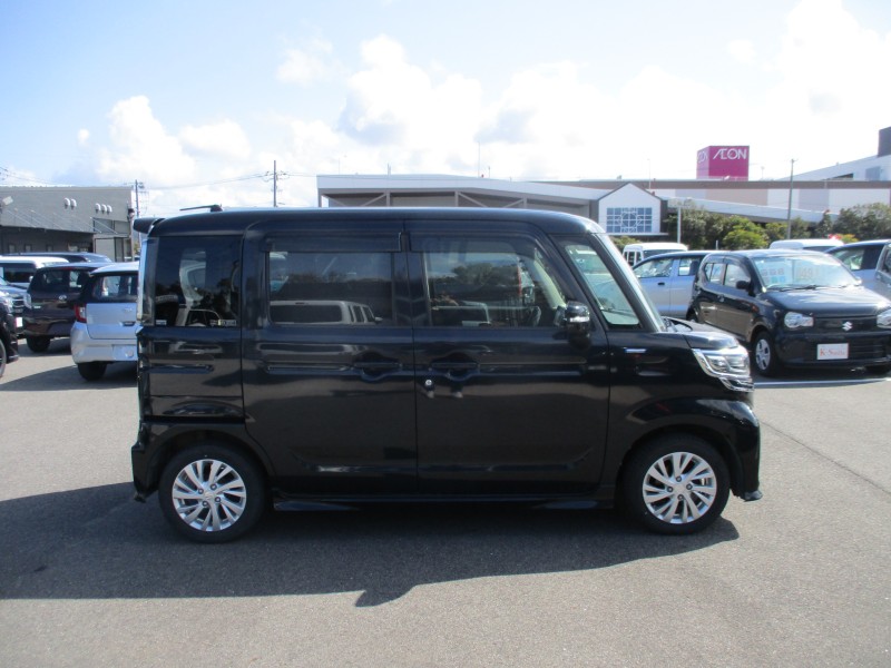 スズキ スペーシア 3枚目