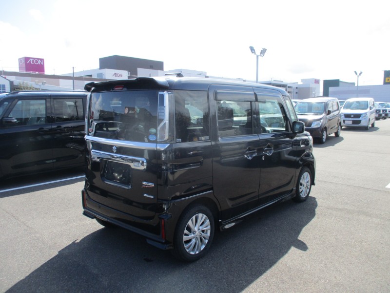 スズキ スペーシア 4枚目