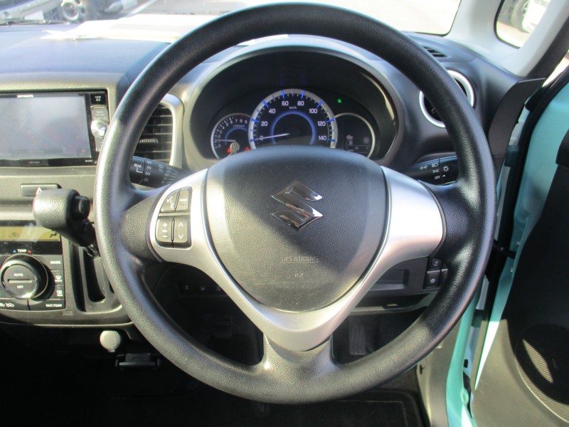 スズキ スペーシア 14枚目