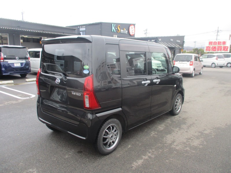 ダイハツ タント 4枚目