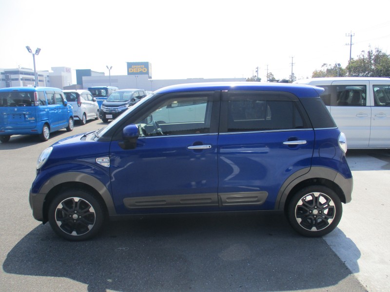 ダイハツ キャストアクティバ 7枚目