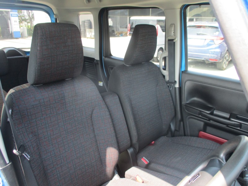 スズキ スペーシア 11枚目