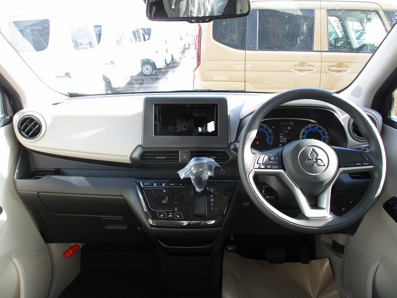 三菱 eKワゴン 13枚目