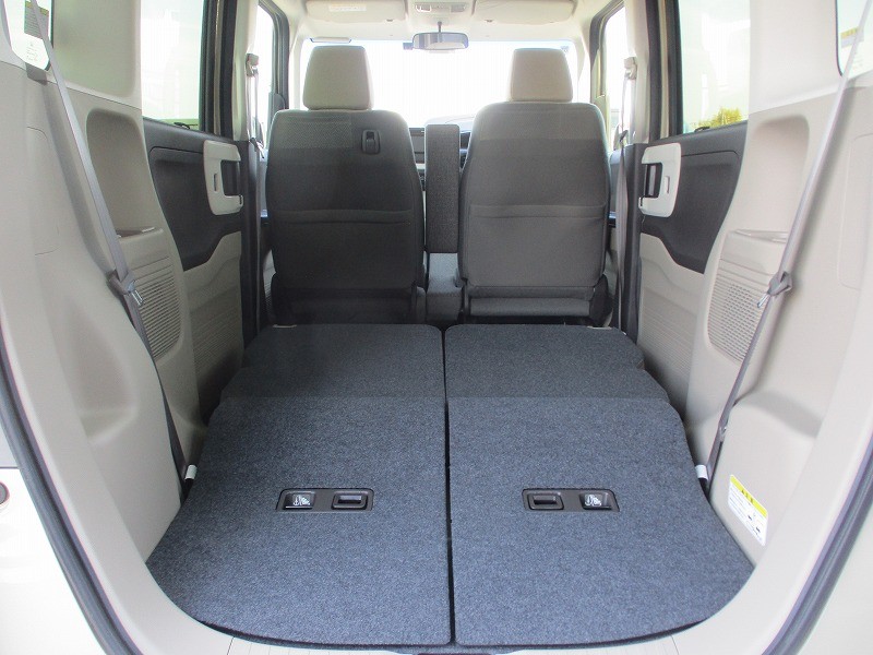 ホンダ N BOX 9枚目