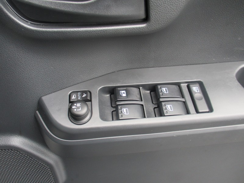 トヨタ ピクシスメガ 15枚目