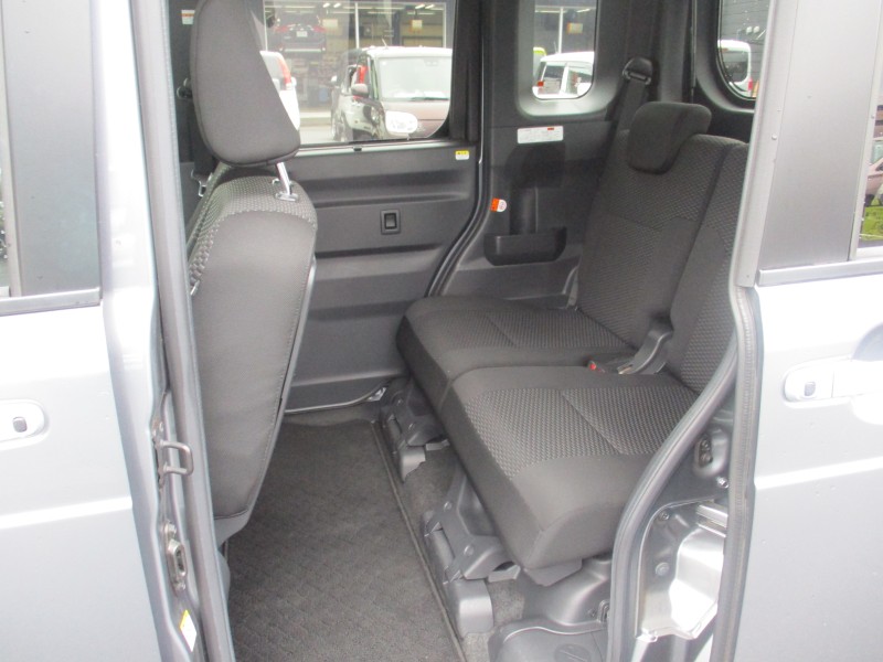 トヨタ ピクシスメガ 17枚目