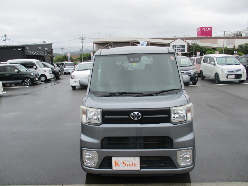 トヨタ ピクシスメガ 1枚目