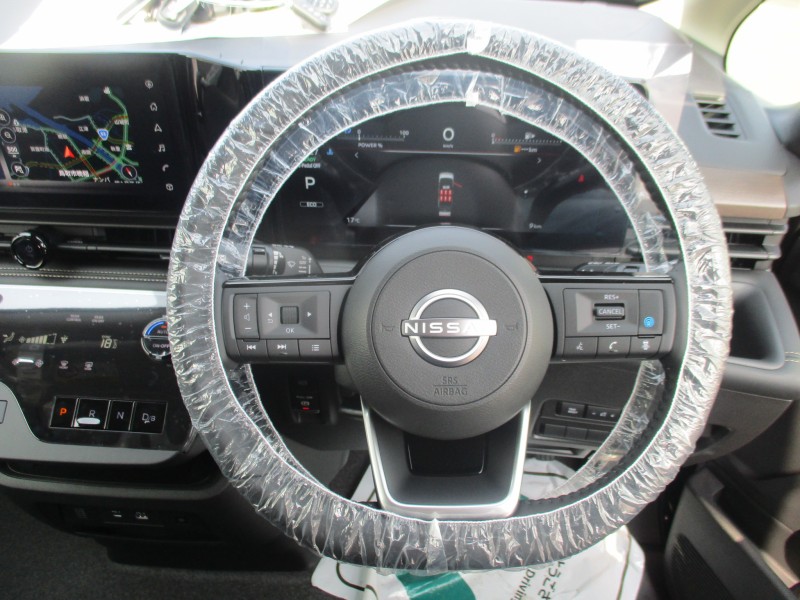 ニッサン セレナ 15枚目