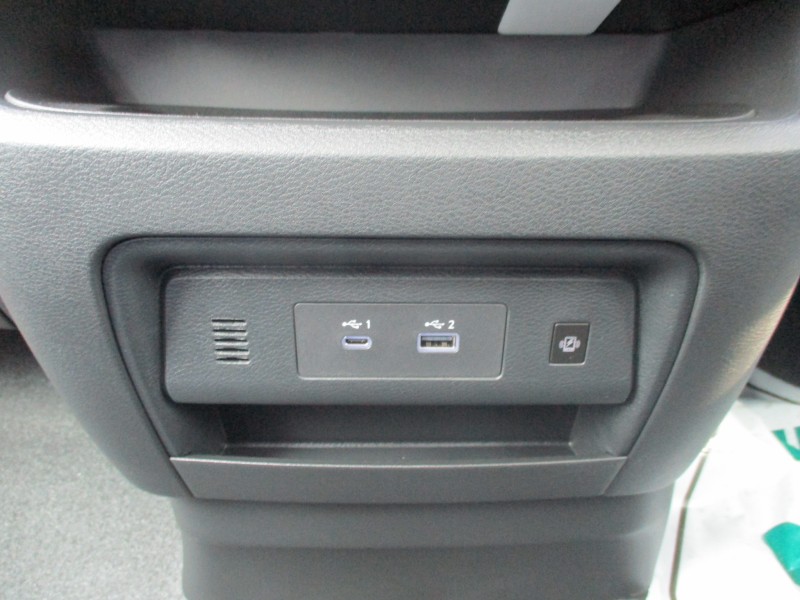 ニッサン セレナ 17枚目