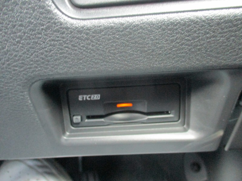 ニッサン セレナ 18枚目