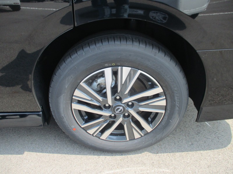 ニッサン セレナ 8枚目