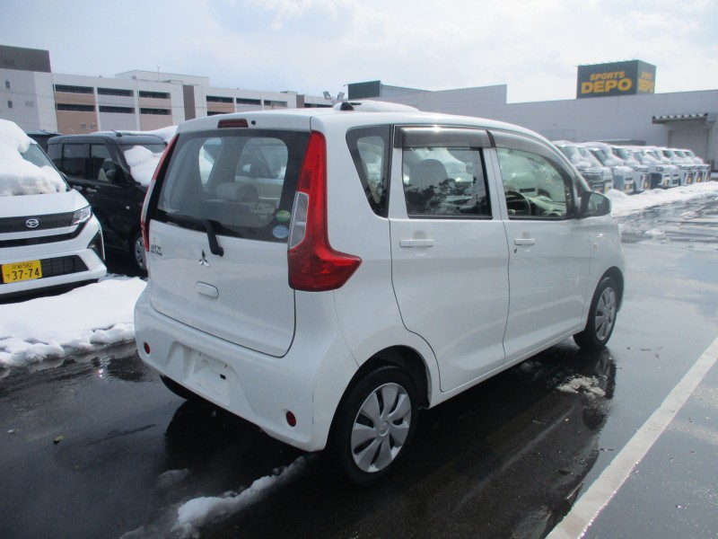 三菱 eKワゴン 4枚目
