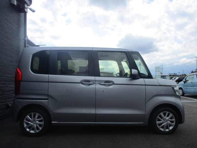ホンダ N BOX 3枚目