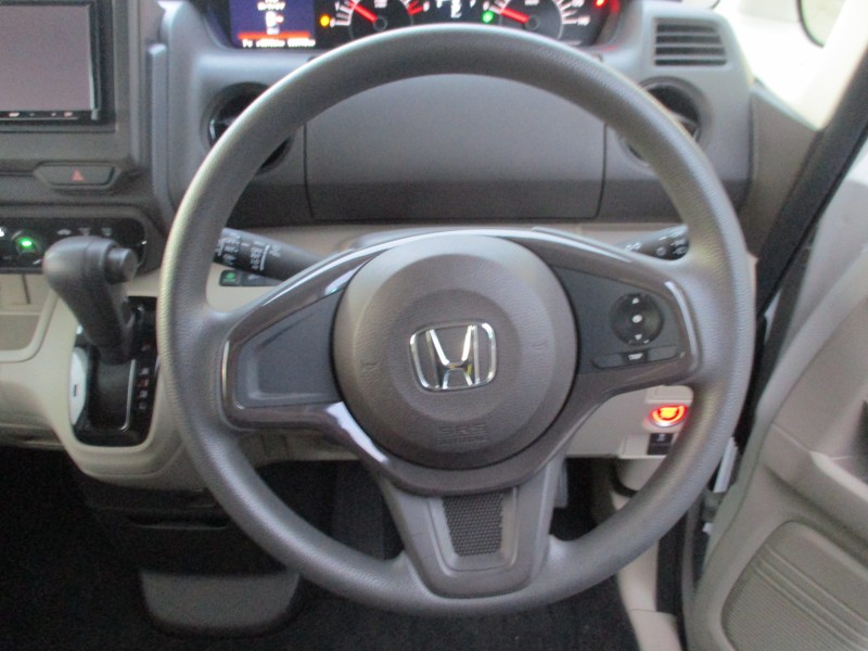 ホンダ N BOX 11枚目