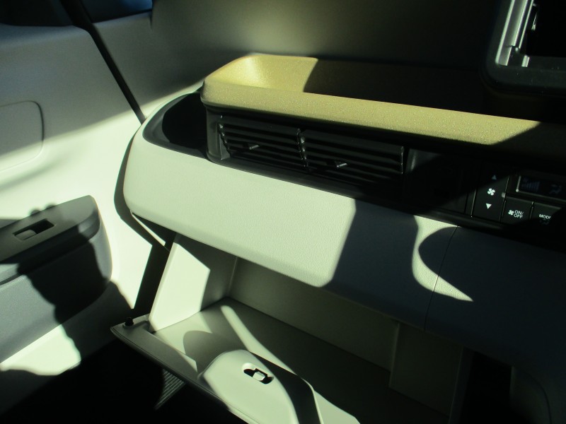 ホンダ N BOX 16枚目