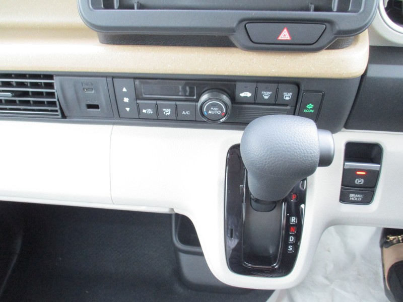 ホンダ N BOX 10枚目