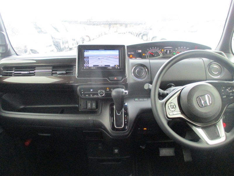 ホンダ N BOX 12枚目