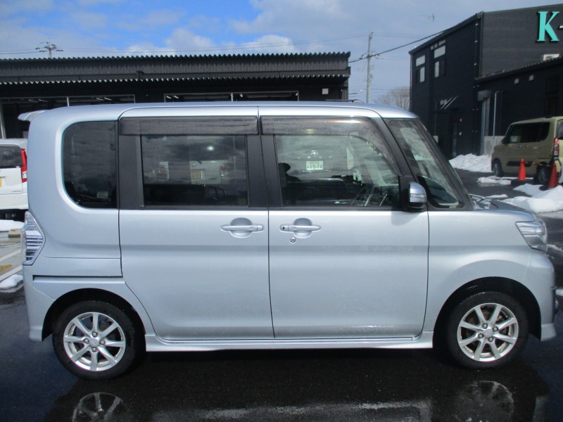 ダイハツ タント 3枚目